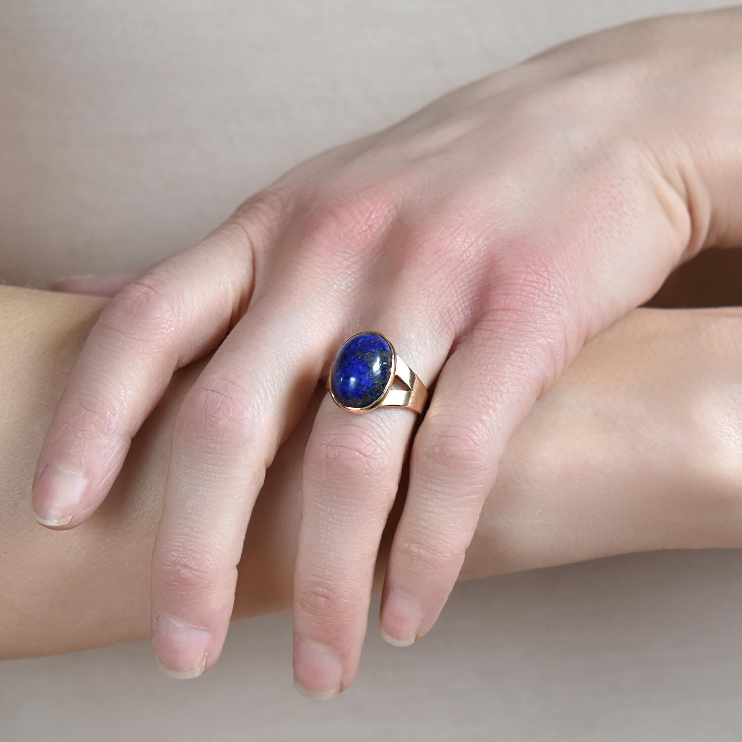 Vintage 14kt Lapis Lazuli Cabochon Ring